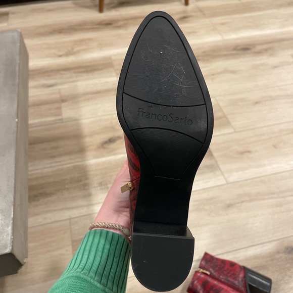 Franco Sarto red and black snakeskin ankle Chelsea boots. Size 10. - Picture 4 of 4